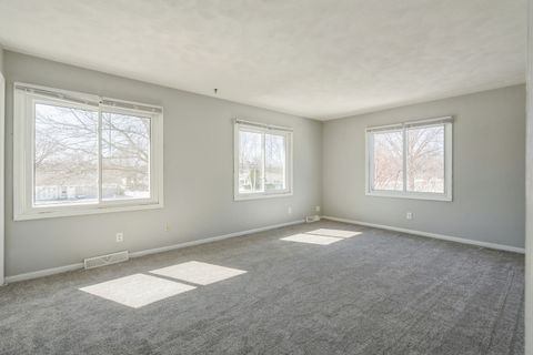 Tiny photo for 3709 31ST Avenue #13, Rock Island, IL 61201 (MLS # 12580309)