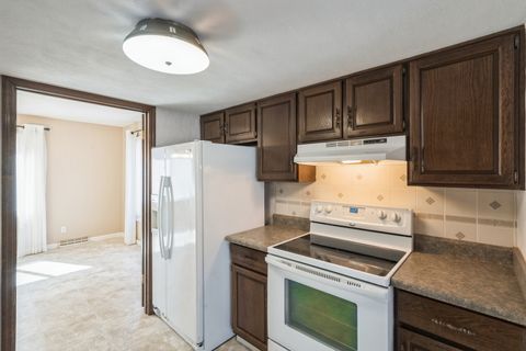 Tiny photo for 3709 31ST Avenue #13, Rock Island, IL 61201 (MLS # 12580309)