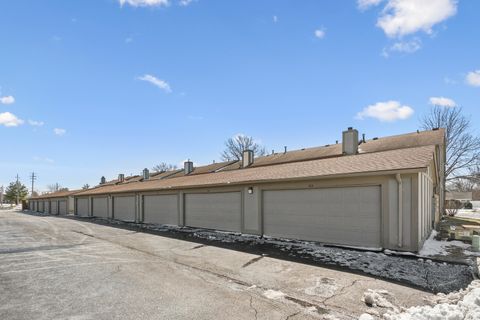 Tiny photo for 3709 31ST Avenue #13, Rock Island, IL 61201 (MLS # 12580309)