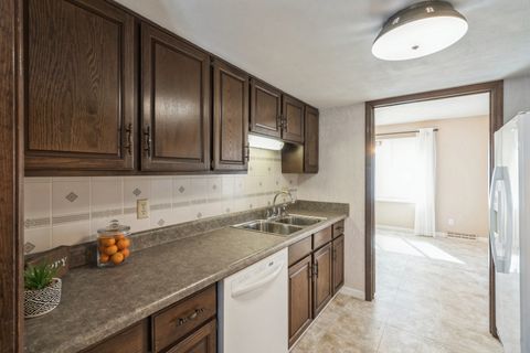 Tiny photo for 3709 31ST Avenue #13, Rock Island, IL 61201 (MLS # 12580309)