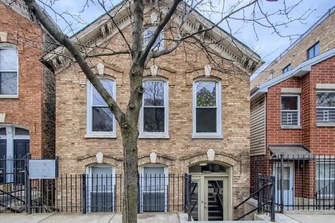 1629 W Julian Street 1R Chicago IL 60622