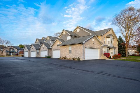 Tiny photo for 615 Kresswood Drive #615, McHenry, IL 60050 (MLS # 12512763)