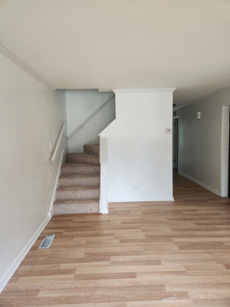 8 Wayne Court