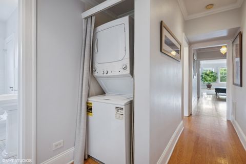 Tiny photo for 937 Forest Avenue #3, Evanston, IL 60202 (MLS # 12478958)