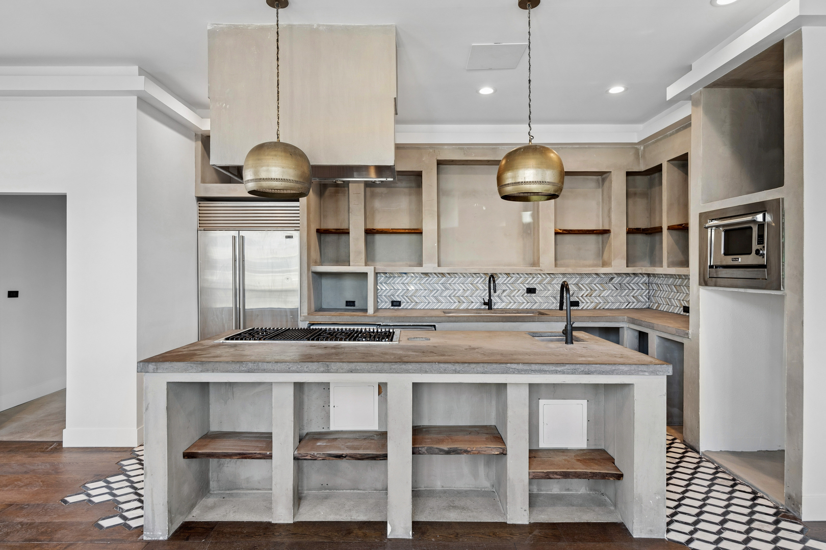 1412 W Fuller Street