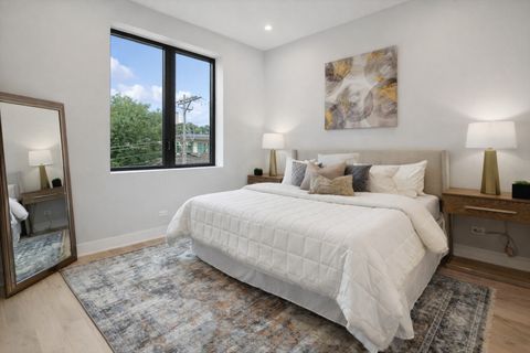 Tiny photo for 5340 N Lincoln Avenue #203, Chicago, IL 60625 (MLS # 12543365)