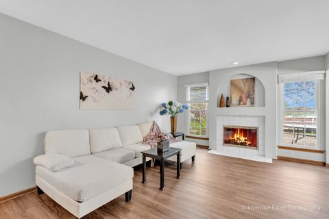 Tiny photo for 327 Shadybrook Lane, Aurora, IL 60504 (MLS # 12633800)