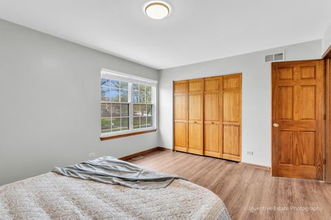 Tiny photo for 327 Shadybrook Lane, Aurora, IL 60504 (MLS # 12633800)