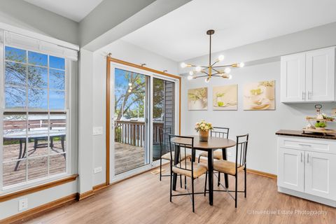 Tiny photo for 327 Shadybrook Lane, Aurora, IL 60504 (MLS # 12633800)