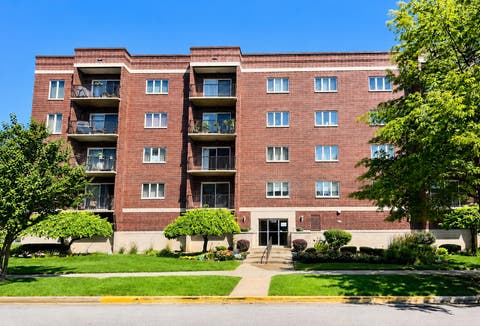 Photo of 1330 Perry Street #202, Des Plaines, IL 60016 (MLS # 12740232)