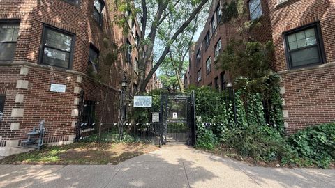 Photo of 5455 S Ingleside Avenue #3E, Chicago, IL 60615 (MLS # 12522034)