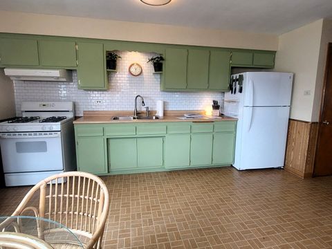 Tiny photo for 10824 Laporte Avenue, Oak Lawn, IL 60453 (MLS # 12608175)