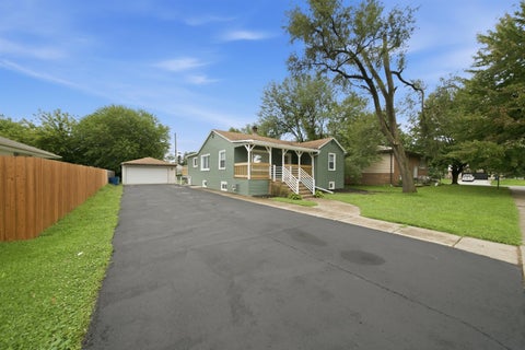 Tiny photo for 9839 Meade Avenue, Oak Lawn, IL 60453 (MLS # 12735086)