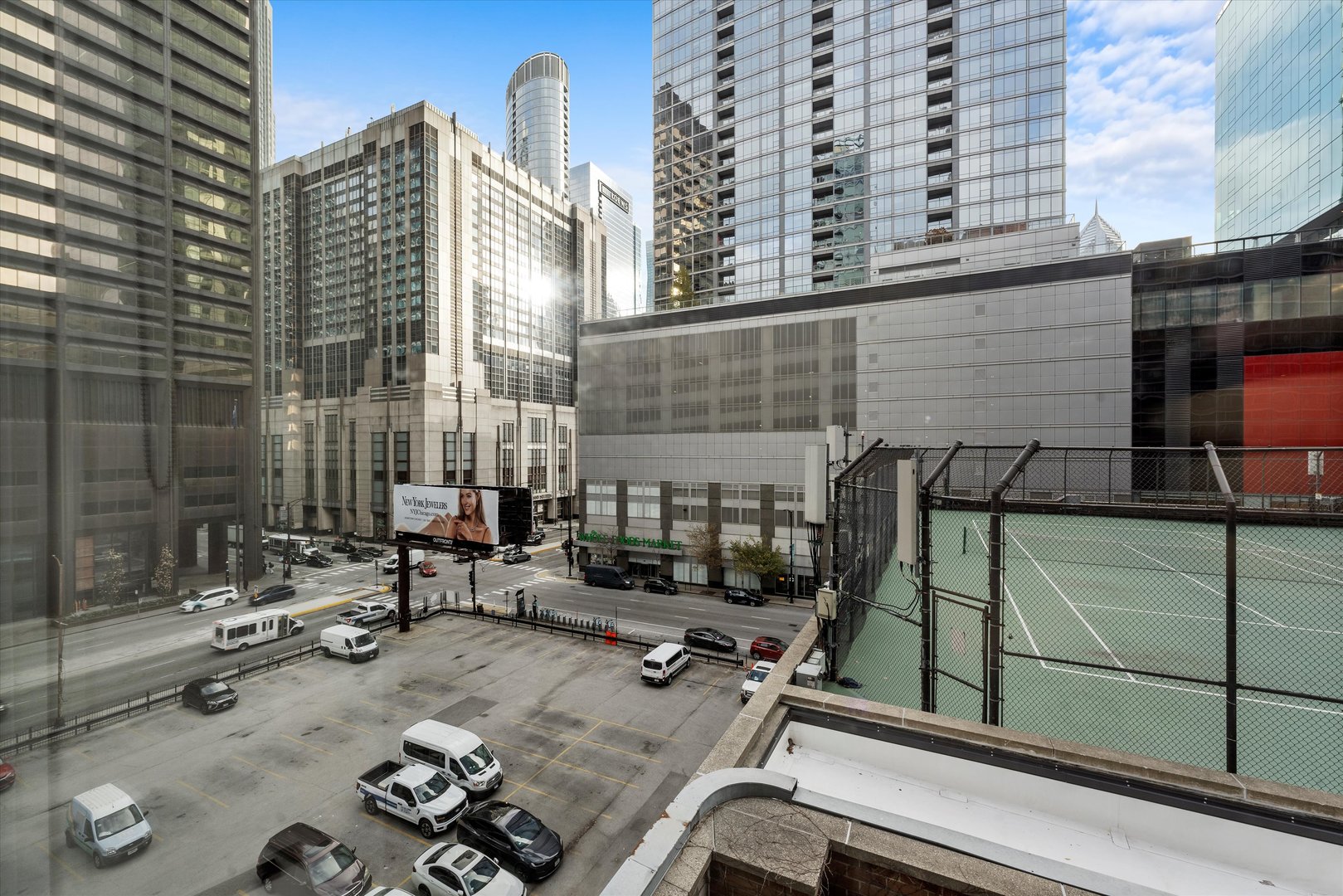 211 E Ohio Street 720