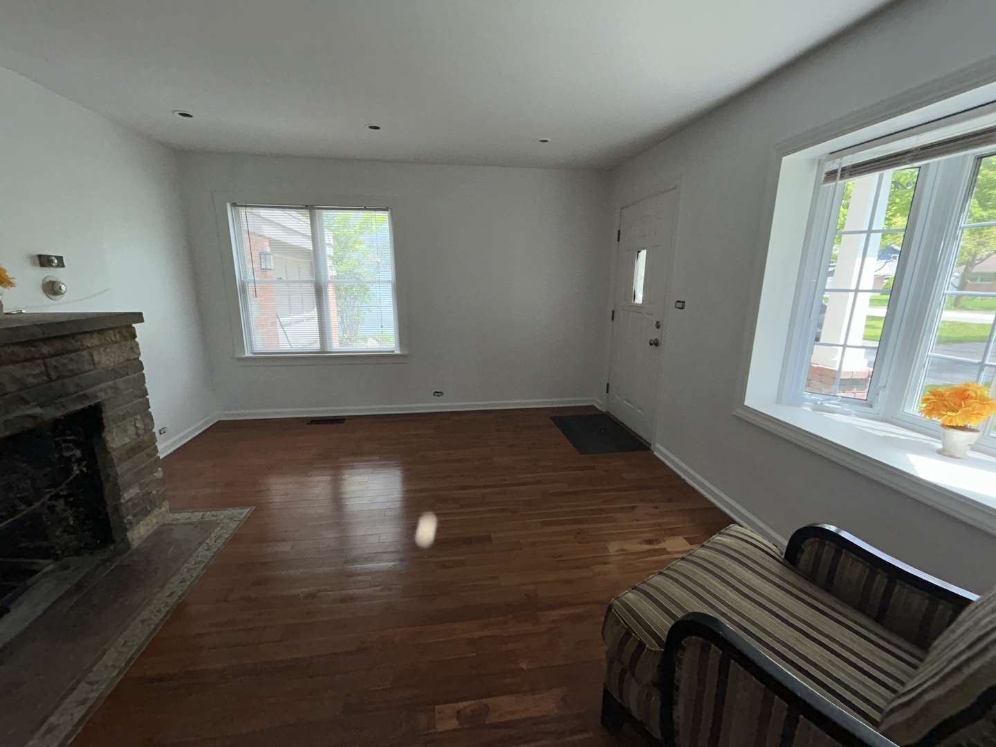 324 HARLEM Avenue