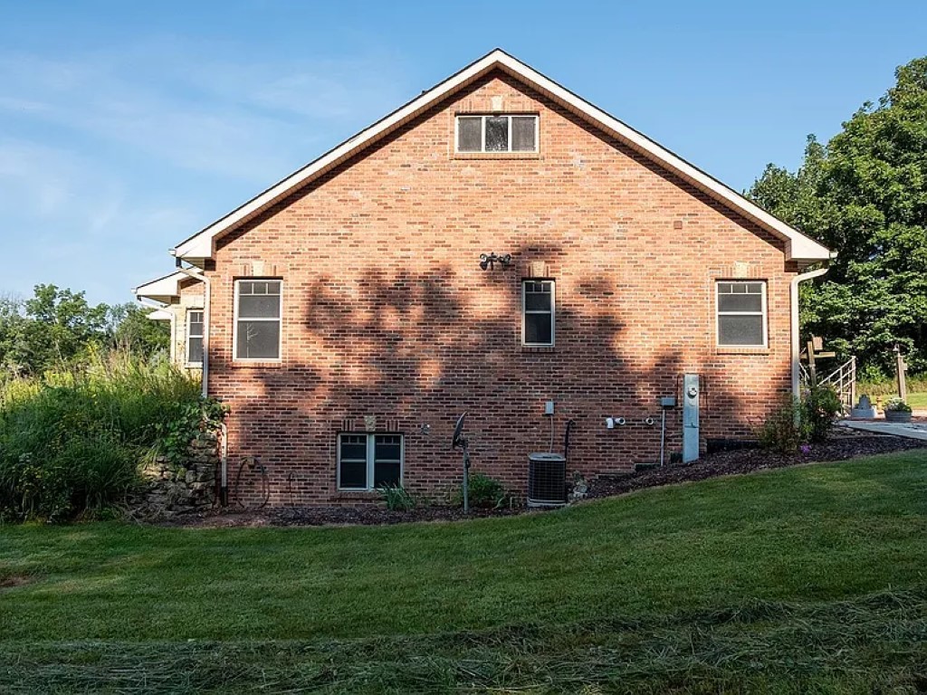 7822 Burr Oak Road