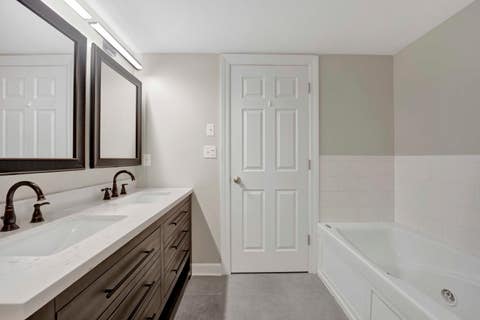 Tiny photo for 930 W Agatite Avenue #G, Chicago, IL 60640 (MLS # 12559194)