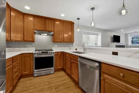 Tiny photo for 930 W Agatite Avenue #G, Chicago, IL 60640 (MLS # 12559194)