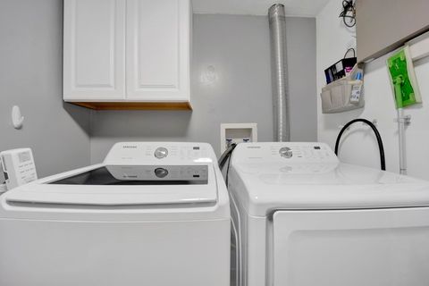 Tiny photo for 930 W Agatite Avenue #G, Chicago, IL 60640 (MLS # 12559194)