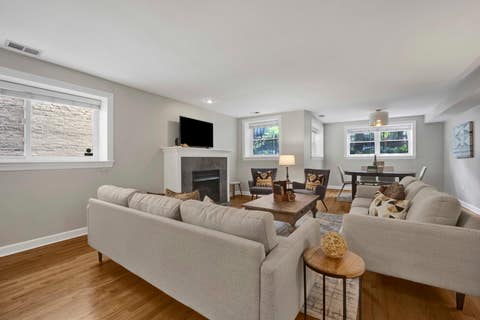 Tiny photo for 930 W Agatite Avenue #G, Chicago, IL 60640 (MLS # 12559194)