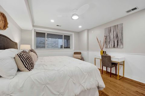 Tiny photo for 930 W Agatite Avenue #G, Chicago, IL 60640 (MLS # 12559194)