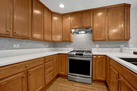 Tiny photo for 930 W Agatite Avenue #G, Chicago, IL 60640 (MLS # 12559194)