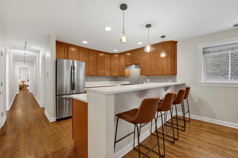 Tiny photo for 930 W Agatite Avenue #G, Chicago, IL 60640 (MLS # 12559194)