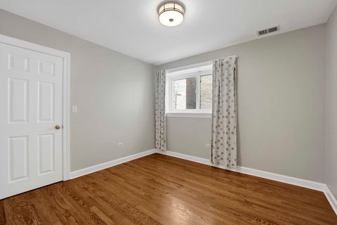 Tiny photo for 930 W Agatite Avenue #G, Chicago, IL 60640 (MLS # 12559194)
