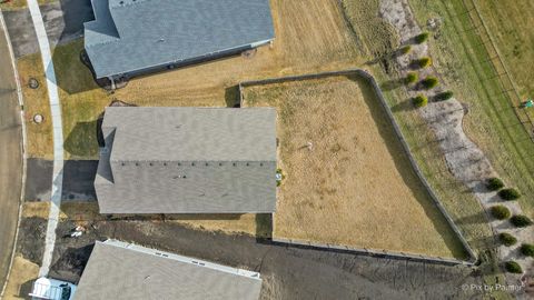 Tiny photo for 927 Plateau Drive, Pingree Grove, IL 60140 (MLS # 12590996)