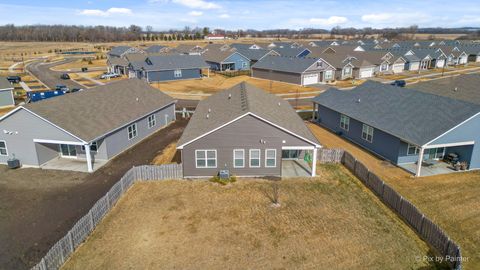 Tiny photo for 927 Plateau Drive, Pingree Grove, IL 60140 (MLS # 12590996)