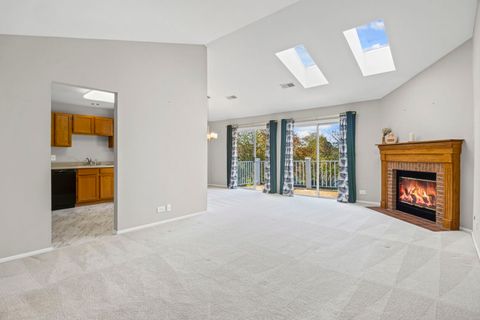 Tiny photo for 62 Beechmont Court #C, Schaumburg, IL 60193 (MLS # 12500729)