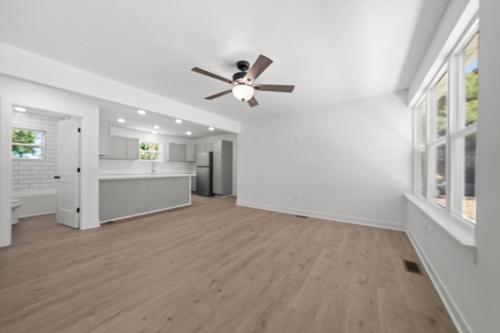 3569 W Egan Road