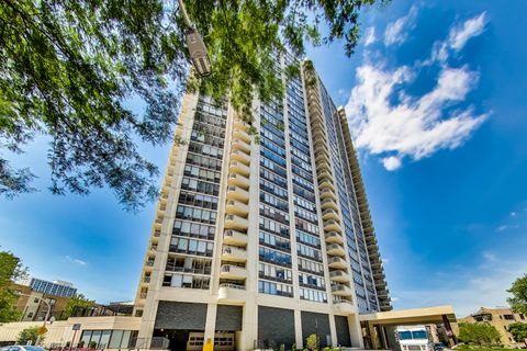 3930 N Pine Grove Avenue 1714 Chicago IL 60613