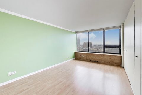 Tiny photo for 3930 N Pine Grove Avenue #1714, Chicago, IL 60613 (MLS # 12590312)