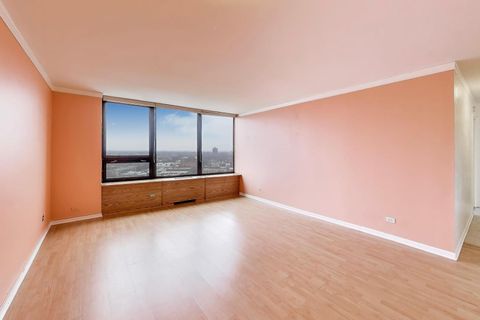 Tiny photo for 3930 N Pine Grove Avenue #1714, Chicago, IL 60613 (MLS # 12590312)