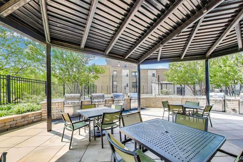 Tiny photo for 3930 N Pine Grove Avenue #1714, Chicago, IL 60613 (MLS # 12590312)