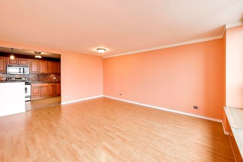 Tiny photo for 3930 N Pine Grove Avenue #1714, Chicago, IL 60613 (MLS # 12590312)