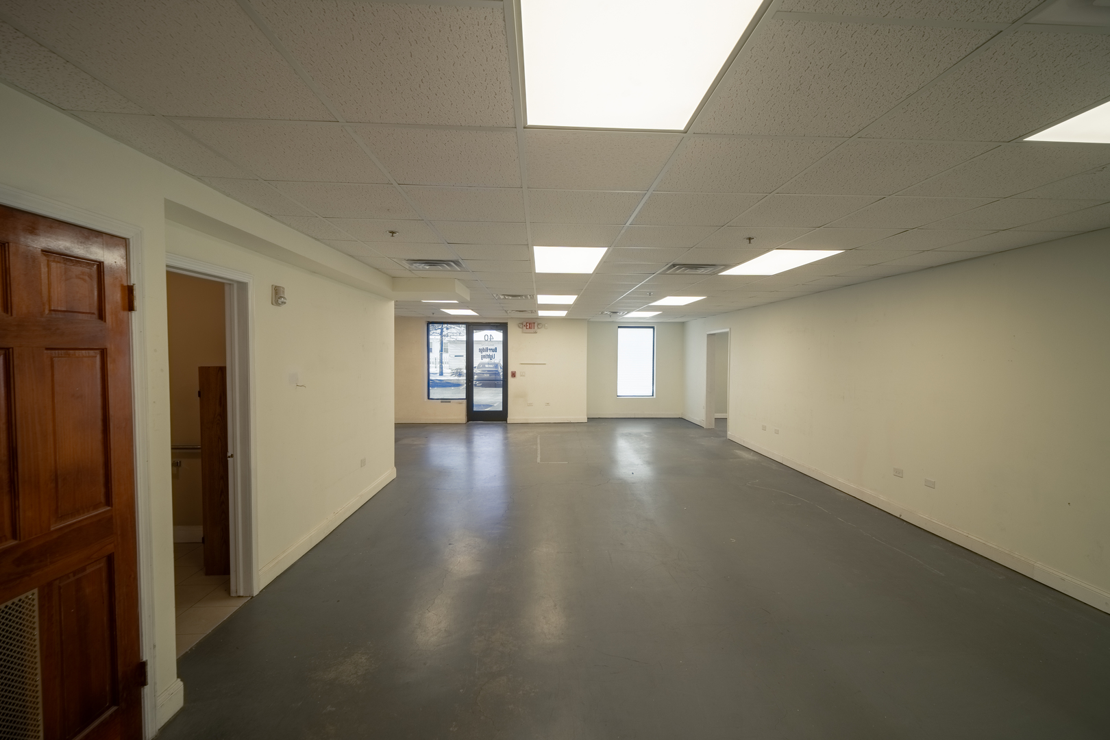 36 S Cass Avenue 40