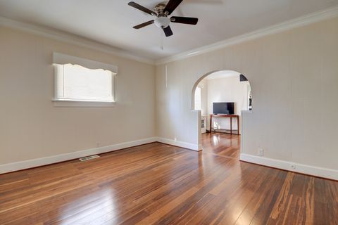 Tiny photo for 232 N 6th Street, Clinton, IA 52732 (MLS # 12624968)