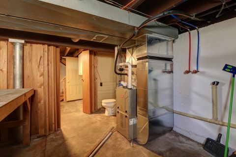 Tiny photo for 232 N 6th Street, Clinton, IA 52732 (MLS # 12624968)