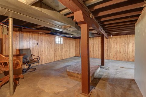 Tiny photo for 232 N 6th Street, Clinton, IA 52732 (MLS # 12624968)