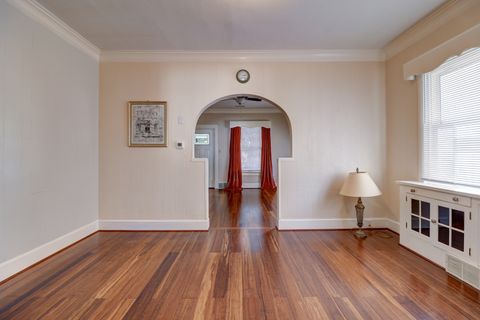 Tiny photo for 232 N 6th Street, Clinton, IA 52732 (MLS # 12624968)