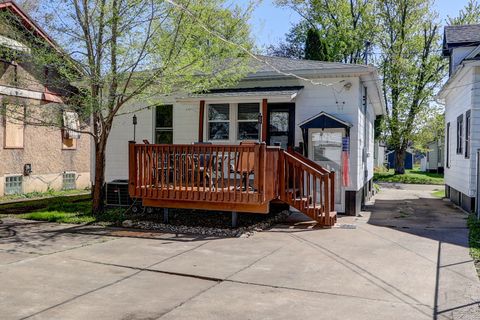 Tiny photo for 232 N 6th Street, Clinton, IA 52732 (MLS # 12624968)