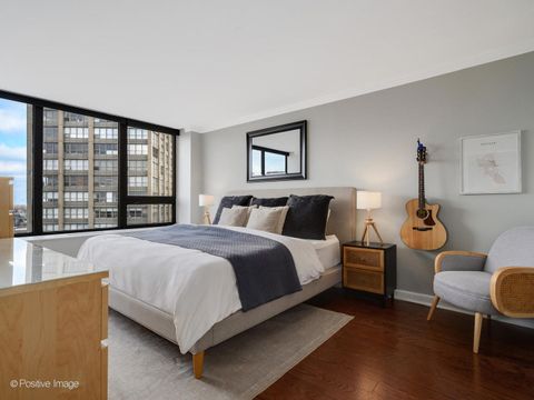 Tiny photo for 3930 N Pine Grove Avenue #1011, Chicago, IL 60613 (MLS # 12546840)