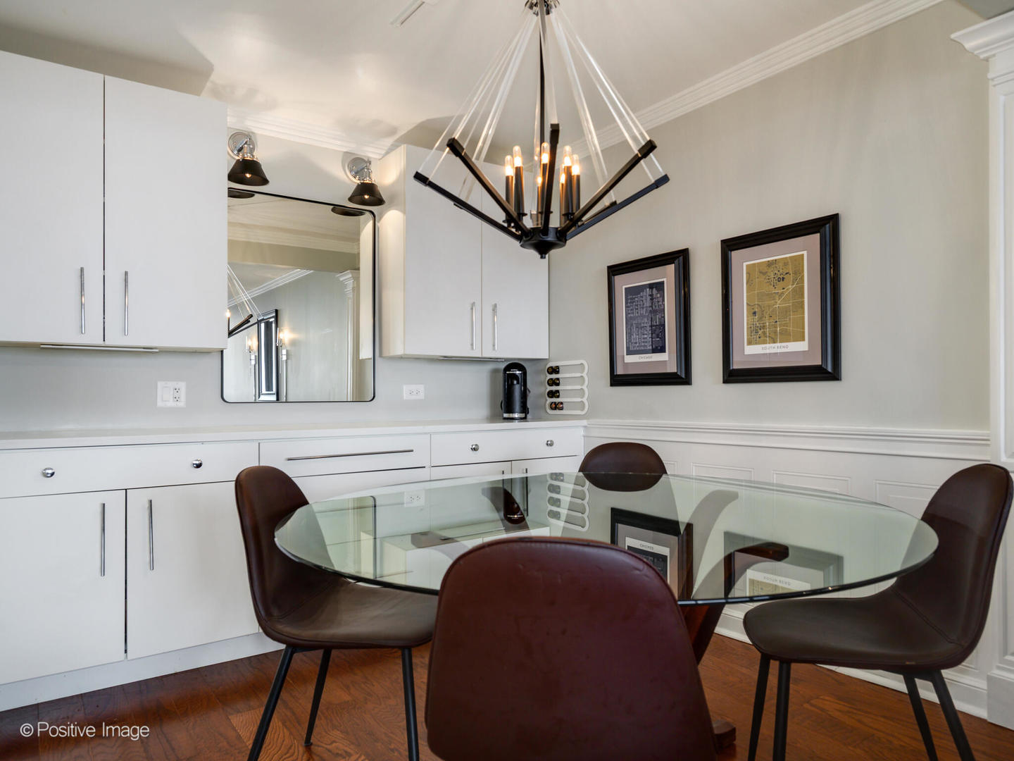 3930 N Pine Grove Avenue 1011