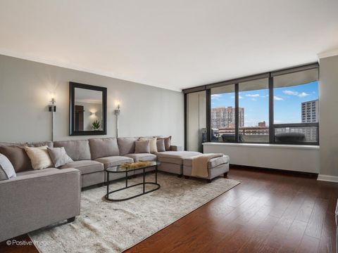 Tiny photo for 3930 N Pine Grove Avenue #1011, Chicago, IL 60613 (MLS # 12546840)