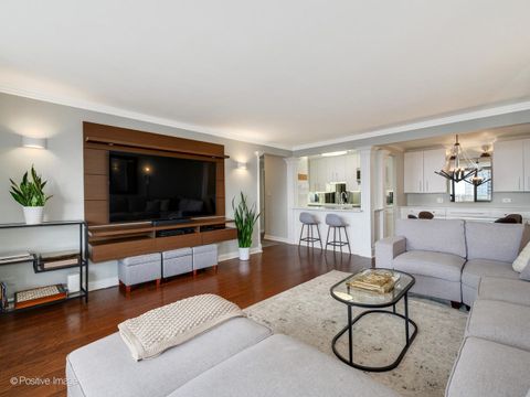 Tiny photo for 3930 N Pine Grove Avenue #1011, Chicago, IL 60613 (MLS # 12546840)