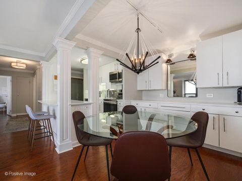 Tiny photo for 3930 N Pine Grove Avenue #1011, Chicago, IL 60613 (MLS # 12546840)