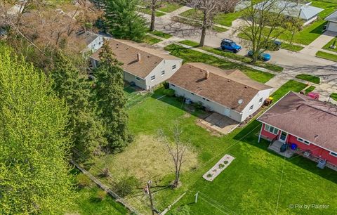 Tiny photo for 803 Emerson Drive, Rockford, IL 61108 (MLS # 12628256)