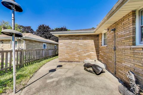 Tiny photo for 2113 Walnut Street, Waukegan, IL 60087 (MLS # 12421175)